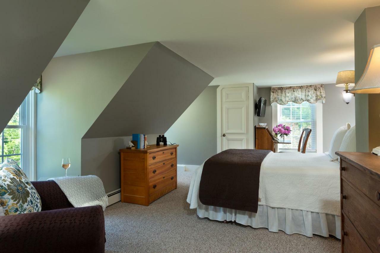 Inn At Pleasant Lake New London Εξωτερικό φωτογραφία