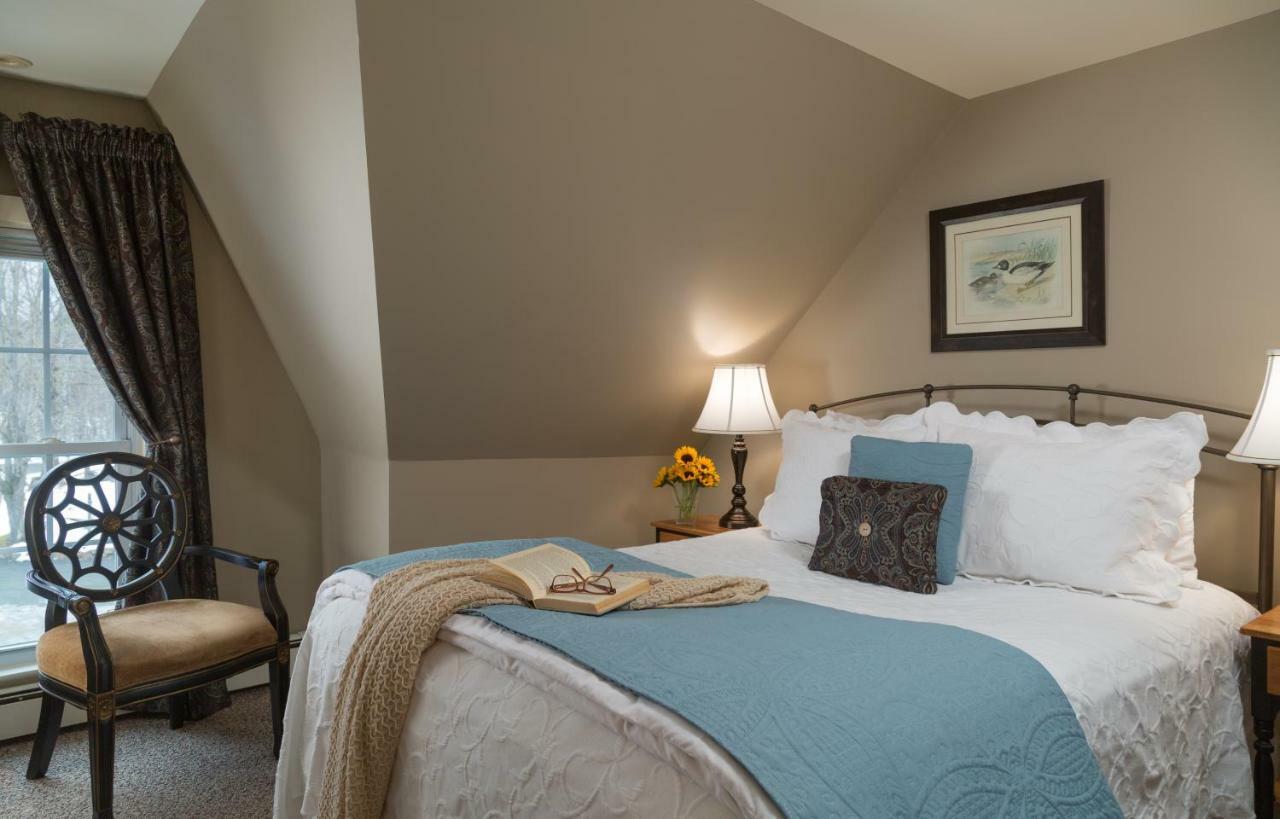Inn At Pleasant Lake New London Εξωτερικό φωτογραφία